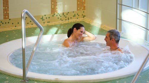 Hotel Margareta Business&Leisure Balatonfured - Proljeće u Mađarskoj tokom sedmice, Balatonfüred, Mađarska - 38.043 RSD - 3x noćenje u dvokrevetnoj Standard sobi za 2 osobe, Polupansion