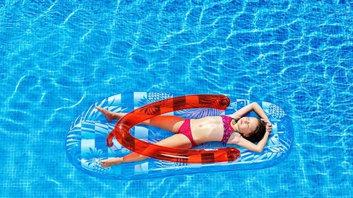 Sunny Rabac by Valamar - Zabavno porodično leto, Rabac, Istra, Hrvatska - 67.506 RSD - 2x noćenje u dvokrevetnoj sobi 2+1 (morska strana) za 2 osobe (1 dete do 17,99 godina besplatno), Sunny pun pansion