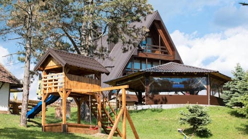 Motel Babino Brdo - Opuštajući odmor u bungalovu, Derventa, Bosna i Hercegovina - 6.018 RSD - 1x noćenje u bungalovu za 2 osobe, Besplatan Wi-Fi