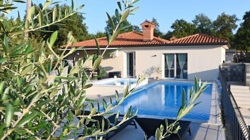 Villa Kristina - Odmor u četverosobnoj villi, Kaldanija, Hrvatska - 46.795 RSD - 2x noćenje u villi za 6 + 2 osoba, Korištenje grejanog jacuzzija