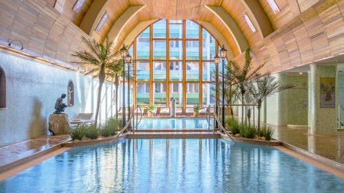 NaturMed Hotel Carbona - Wellness odmor, Heviz, Mađarska - 80.657 RSD - 4x noćenje u Standard dvokrevetnoj plus sobi za 2 osobe, Polupansion (doručak i večera)