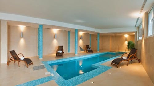 Hotel Rotondo ili Rotondo Annex - 1. maj u Trogiru, Seget Donji, Trogir, Dalmacija, Hrvatska - 36.134 RSD - 2x noćenje u dvokrevetnoj Superior sobi sa balkonom za 2 osobe (1 dete do 12 godina besplatno), Polupansion