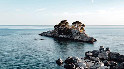 Hotel Riva by Aycon - Porodično leto u Petrovcu, Petrovac, Crna Gora - 74.262 RSD - 3x noćenje u dvokrevetnoj Standard sobi sa pogledom na atrium ili na planine za 2 osobe (1 dete do 11,99 godina besplatno), Doručak