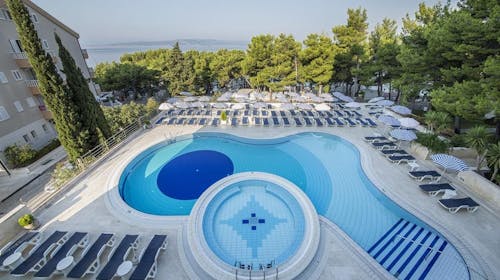 Hotel Horizont - Pozdrav letu na makarskoj rivijeri, Baška Voda, Makarska rivijera, Dalmacija, Hrvatska - 56.362 RSD - 2x noćenje u Junior suiti (strana park) za 2 osobe, Polupansion (buffet doručak i večera)