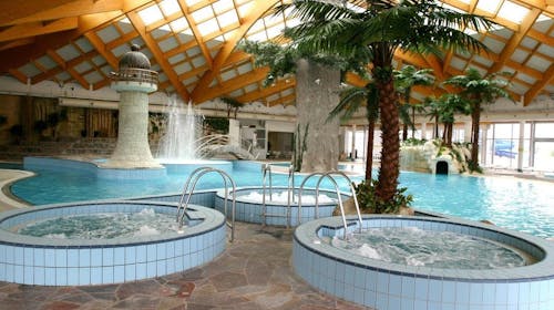 Hotel Hills Spa & Thermal Resort - Porodični termalni paket i dečija zabava u Kinderlandu sa punim pansionom, Sarajevo, Bosna i Hercegovina - 47.173 RSD - 2x noćenje u dvokrevetnoj Deluxe sobi za 2 osobe (1 dete do 6 godina i 1 dete do 12 godina besplatno), Puni pansion