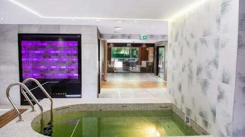 Hotel Azúr - Odmor u Superior studiu, Siofok, Mađarska - 61.076 RSD - 3x noćenje u Superior studiu za 2 osobe, Polupansion