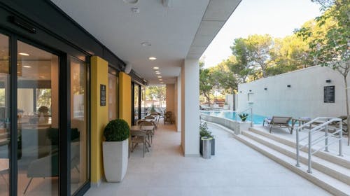 Hotel Antonio Makarska - Junski odmor u Dalmaciji, Makarska, Dalmacija, Hrvatska - 30.525 RSD - 2x noćenje u dvokrevetnoj Standard sobi za 2 osobe, Doručak