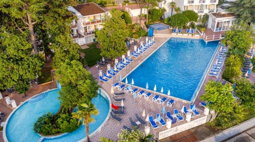 Hunguest Hotel Sun Resort - Odmor u Crnoj Gori, Herceg Novi, Crna Gora - 84.418 RSD - 5x noćenje u dvokrevetnoj sobi sa balkonom za 2 osobe (2 dece do 12 godina besplatno), Polupansion (buffet doručak i večera)