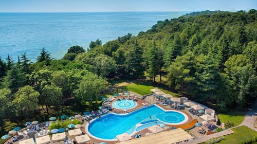 Rubin Sunny Hotel by Valamar - Leto u Poreču udvoje, Poreč, Istra, Hrvatska - 33.237 RSD - 2x noćenje u Soba za 2 morska stran za 2 osobe, Polupansion (produženi doručak i rani ručak od 8 do 14 sati uz bezalkoholna pića)