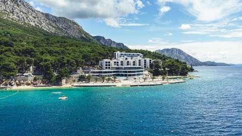 Morenia All Inclusive Resort - All inclusive prolećno opuštanje sa animacijom, Podaca, Makarska rivijera, Dalmacija, Hrvatska - 37.577 RSD - 2x noćenje u Comfort sobi sa balkonom (strana more) za 2 osobe (1 dete do 11,99 godina besplatno), All inclusive