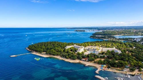Hotel Delfin Plava Laguna - Početak leta u Poreču, Poreč, Istra, Hrvatska - 88.647 RSD - 7x noćenje u Classic dvokrevetnoj sobi sa balkonom (morska strana) za 2 osobe (1 dete do 11,99 godina besplatno), Polupansion