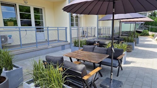 Holdvirag Hotel Sarvar , Sarvar, Mađarska - 25.713 RSD - 4x noćenje u Standard dvokrevetnoj sobi za 2 osobe, Doručak