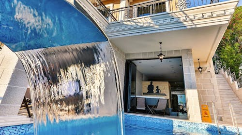 Boutique Hotel Tate by Aycon - Porodično leto u Budvi, Budva, Crna Gora - 62.940 RSD - 3x noćenje u dvokrevetnoj Standard sobi (sa dodatnim ležajem) za 2 osobe (1 dete do 11,99 godina besplatno), Doručak