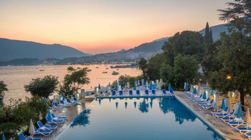 Hunguest Hotel Sun Resort - Odmor u Crnoj Gori, Herceg Novi, Crna Gora - 37.103 RSD - 2x noćenje u dvokrevetnoj sobi sa balkonom za 2 osobe, Polupansion (buffet doručak i večera)