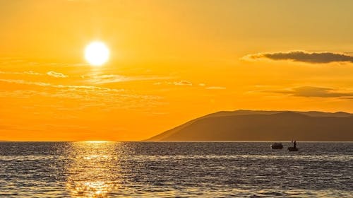 Villa Vinka - Porodično leto u Tučepima, Tučepi, Makarska rivijera, Dalmacija, Hrvatska - 155.018 RSD - 7x noćenje u Comfort sobi sa dodatnim ležajem i balkonom (pogled more) za 2 osobe (1 dete do 12 godina i 1 dete do 3 godine besplatno), Polupansion
