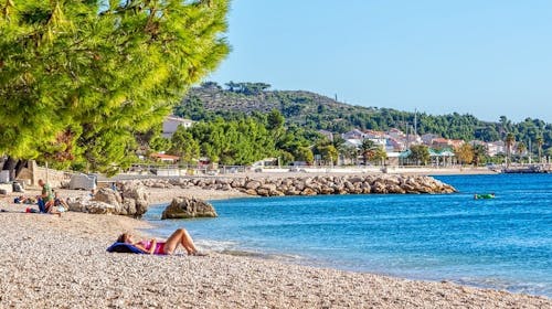 Villa Vinka - Porodično leto u Tučepima, Tučepi, Makarska rivijera, Dalmacija, Hrvatska - 74.221 RSD - 3x noćenje u Comfort sobi sa dodatnim ležajem i balkonom (pogled more) za 2 osobe (1 dete do 12 godina i 1 dete do 3 godine besplatno), Polupansion