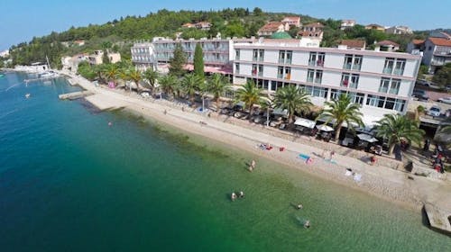 Hotel Posejdon - All inclusive leto na Korčuli , Vela Luka, Korčula, Dalmacija, Hrvatska - 44.018 RSD - 3x noćenje u dvokrevetnoj Standard sobi (pogled park) sa francuskim balkonom za 2 osobe, All inclusive