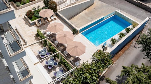 Hotel Idila by Aycon - Porodično leto, Budva, Crna Gora - 61.571 RSD - 3x noćenje u dvokrevetnoj Deluxe sobi sa pogledom na park za 2 osobe (1 dete do 11,99 godina besplatno), Doručak