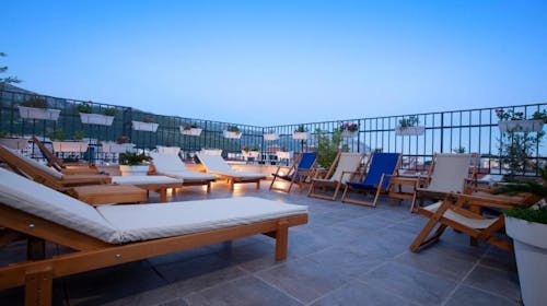 Hotel Twelve by Aycon - Porodično leto, Budva, Crna Gora - 53.547 RSD - 3x noćenje u dvokrevetnoj Standard sobi (sa dodatnim ležajem) za 2 osobe (1 dete do 11,99 godina besplatno), Doručak