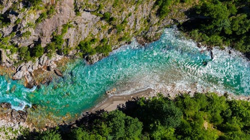 Rafting Tara Montenegro - Nezaboravna vikend avantura na reci Tari, Plužine, Crna Gora - 16.206 RSD - Rafting rekom Tarom za 1 osobu, 1x noćenje za 1 osobu