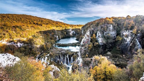 Camping Plitvice - Proleće u prirodi za parove, Smoljanac, Plitvička jezera, Hrvatska - 16.903 RSD - 1x noćenje u Premium mobilnim kućicama za 2 osobe, Doručak od svežih lokalnih namirnica