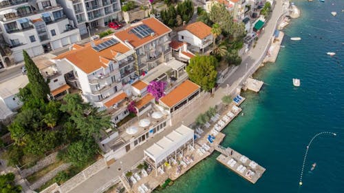 Hotel Villa Barbara - Porodični odmor u blizini mora u Neumu, Neum, Bosna i Hercegovina - 24.598 RSD - 2x noćenje u dvokrevetnoj sobi za 2 osobe (1 dete do 11,99 godina besplatno), Polupansion