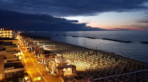 Hotel President - All inclusive light odmor uz plažu, Bellaria Igea Marina, Italija - 51.421 RSD - 3x noćenje u dvokrevetnoj sobi sa balkonom ili bez balkona za 2 osobe, All inclusive light u hotelskom restoranu