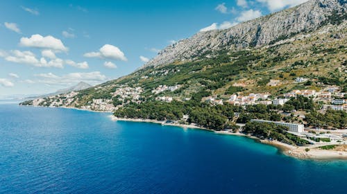 Sagitta Holiday Resort - Početak leta u Omišu - Standard soba, Omiš, Dalmacija, Hrvatska - 24.539 RSD - 2x noćenje u Standard dvokrevetnoj sobi za 2 osobe (1 dete do 7,99 godina besplatno), All inclusive