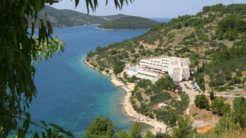 Adria All Inclusive Hotel - All inclusive odmor na Korčuli, Vela Luka, Korčula, Dalmacija, Hrvatska - 116.009 RSD - 7x noćenje u sobi s pogledom na park za 2 osobe (1 dete do 6,99 godina besplatno), All inclusive (doručak, ručak, večera, piće uz obroke, coffee time, izbor pića u aperitiv baru)