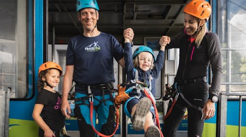 Wellness hotel Montis - Golte Family Adventure – Zipline, slobodni pad i adrenalinski park, Mozirje, Slovenija - 44.521 RSD - 2x noćenje u dvokrevetnoj Superior sobi za 2 osobe (1. dete do 5,99 godina i 2. dete do 14,99 godina besplatno), Polupansion (doručak i večera)