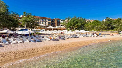 Blue Waves Resort - Last minute romantičan odmor na Krku, Malinska, ostrvo Krk, Hrvatska - 37.575 RSD - 2x noćenje u dvokrevetnoj Standard sobi za 2 osobe, Polupansion (doručak i večera)