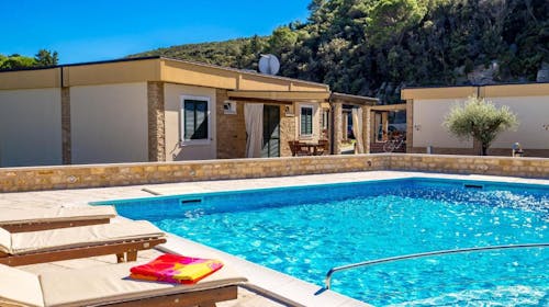 Resort Lando - Početak leta u camping vilama na Rabu, Kampor, Rab, Hrvatska - 60.119 RSD - 3x noćenje u Standard ili Superior camping vili za 6 osoba, Korištenje spoljašnjeg grejanog bazena