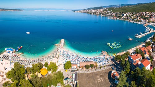 Hotel Selce - Ultra last minute odmor uz obalu, Selce, Hrvatska - 10.451 RSD - 1x noćenje u Standard dvokrevetnoj sobi sa sofom na razvlačenje za 2 osobe, Polupansion (bogat buffet doručak i buffet večera)