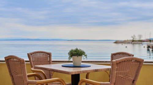 Hotel Villa Schubert - Letnji odmor u neposrednoj blizini mora, Ika, Hrvatska - 56.235 RSD - 2x noćenje u elegantnoj dvokrevetnoj sobi za 2 osobe, Bogati buffet doručak uz neograničenu konzumaciju toplih napitaka i sokova