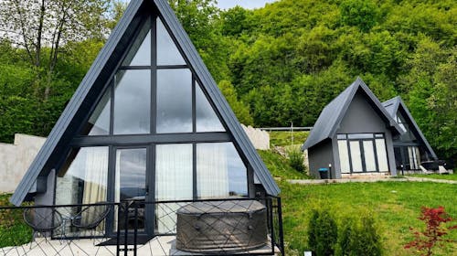 Klek 77 Luxury Chalets - Vikend odmor u drvenim kućicama na Jahorini, Sarajevo, Bosna i Hercegovina - 21.018 RSD - 2x noćenje u drvenoj kućici za 2 osobe (2 dece do 10 godina besplatno, uz prethodnu najavu), Korištenje jacuzzija