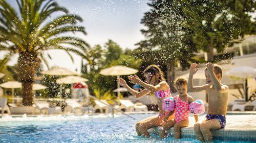 Aminess Vival Port9 Resort - Porodično leto na Korčuli, Korčula, Dalmacija, Hrvatska - 38.059 RSD - 2x noćenje u dvokrevetnoj Superior sobi sa balkonom strana park za 2 osobe (1 dete do 9,99 godina besplatno), Polupansion