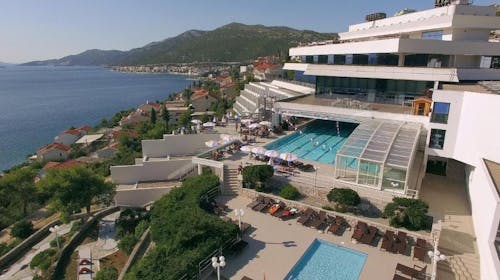 Grand Hotel Neum - Wellness odmor uz more, Neum, Bosna i Hercegovina - 42.242 RSD - 3x noćenje u dvokrevetnoj sobi pogled park za 2 osobe, Polupansion