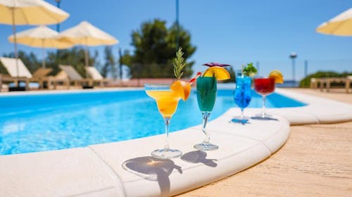 Apartmani Medena - Proleće sa polupansionom u prelepom Trogiru za 4 osobe, Donji Seget, Trogir, Dalmacija, Hrvatska - 40.819 RSD - 2x noćenje u Superior apartmanu B (4+1) za 4 odrasle osobe (1 dete do 11,99 godina besplatno), Polupansion