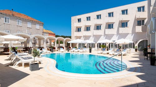 Hotel Korkyra - Početak leta na Korčuli , Vela Luka, Korčula, Dalmacija, Hrvatska - 43.335 RSD - 3x noćenje u Standard dvokrevetnoj sobi za 2 osobe, Bogati polupansion