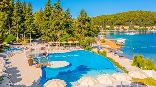 Aminess Vival Port9 Residence - Porodično leto u apartmanima na Korčuli, Korčula, Dalmacija, Hrvatska - 73.383 RSD - 4x noćenje u apartmanu Vinea za 2 osobe (2 dece do 13,99 godina besplatno), Korištenje spoljašnjeg infinity bazena sa slatkom vodom za odrasle