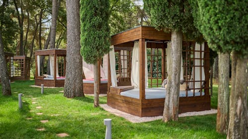 Hotel Pelegrin Plava Laguna - Odmor u obnovljenom hotelu u Istri, Umag, Istra, Hrvatska - 110.175 RSD - 3x noćenje u Classic sobi sa balkonom (park strana) za 2 osobe (1. dete do 11,99 godina i 2. dete do 4,99 godina besplatno), Polupansion