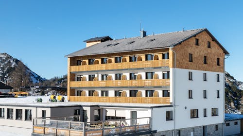 Hotel Tauplitzalm - Savršen odmor na planini udvoje, Bad Mitterndorf, Austrija - 61.388 RSD - 3x noćenje u Standard dvokrevetnoj sobi za 2 osobe, Polupansion (buffet doručak i gourment večera u tri sleda)