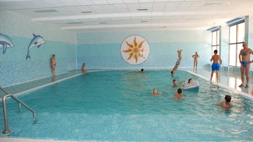 Hotel Zagreb Karlobag - Akcijska cena za leto sa polupansionom, Karlobag, Hrvatska - 30.294 RSD - 3x noćenje u dvokrevetnoj sobi za 2 osobe (1. dete do 11,99 godina besplatno i 2. dete do 0,99 godina besplatno), Polupansion