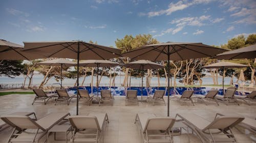 Hotel Punta Vodice - Porodično all inclusive light leto sa daškom wellnessa, Vodice, Dalmacija, Hrvatska - 147.922 RSD - 5x noćenje u dvokrevetnoj Standard sobi sa balkonom morska strana za 2 osobe (1 dete do 11,99 godina i 2. dete do 2,99 godina besplatno), All inclusive light