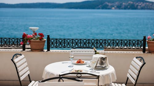 Hotel Val - Leto u Trogiru, Seget Donji, Trogir, Dalmacija, Hrvatska - 55.174 RSD - 5x noćenje u dvokrevetnoj Comfort sobi (morska strana) u depandansi za 2 osobe (1. dete do 2,99 godina i 2. dete do 11,99 godina besplatno), Buffet doručak