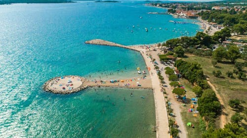 Ilirija Resort - Hotel Villa Donat - Romantično ili porodično leto sa punim pansionom - Akcijska cena, Sv. Filip Jakov, Dalmacija, Hrvatska - 178.353 RSD - 7x noćenje u dvokrevetnoj Comfort sobi za 2 osobe (1 dete do 7 godina i 1 dete do 12 godina besplatno), Puni pansion