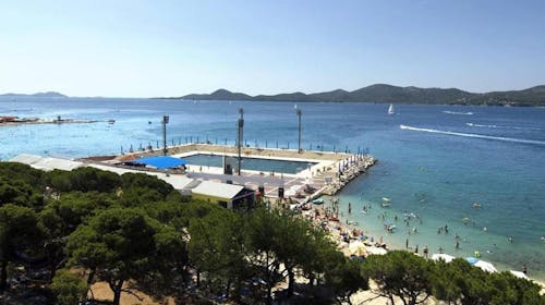 Villa Angie - Porodični odmor u Biogradu na Moru, Biograd na Moru, Dalmacija, Hrvatska - 48.846 RSD - 5x noćenje u moderno opremljenom apartmanu za 4 osobe, Posteljina i peškiri