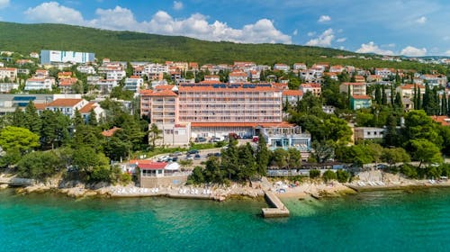Mediteran Maradiso Hotel by Aminess - Porodični kraj leta u Crikvenici, Crikvenica, Hrvatska - 27.107 RSD - 2x noćenje u dvokrevetnoj Comfort sobi sa balkonom za 2 osobe (1 dete do 9,99 godina besplatno), Polupansion (buffet doručak i večera)