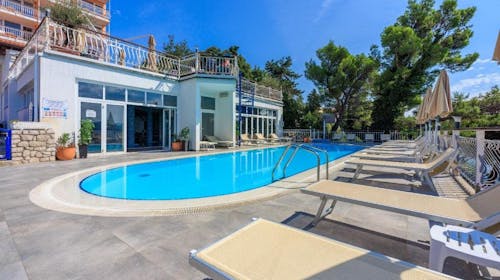 Mediteran Maradiso Hotel by Aminess - Porodično leto u Crikvenici, Crikvenica, Hrvatska - 107.135 RSD - 4x noćenje u dvokrevetnoj Comfort sobi sa balkonom za 2 osobe (1 dete do 9,99 godina besplatno), Polupansion (buffet doručak i večera)
