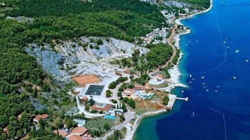 Apartmani Kanegra Plava Laguna - Leto u Istri sa polupansionom, Umag, Istra, Hrvatska - 31.331 RSD - 2x noćenje u Classic apartmanu 2+2 sa balkonom strana park za 2 osobe (2 dece do 4,99 godina besplatno), Polupansion (doručak i večera)